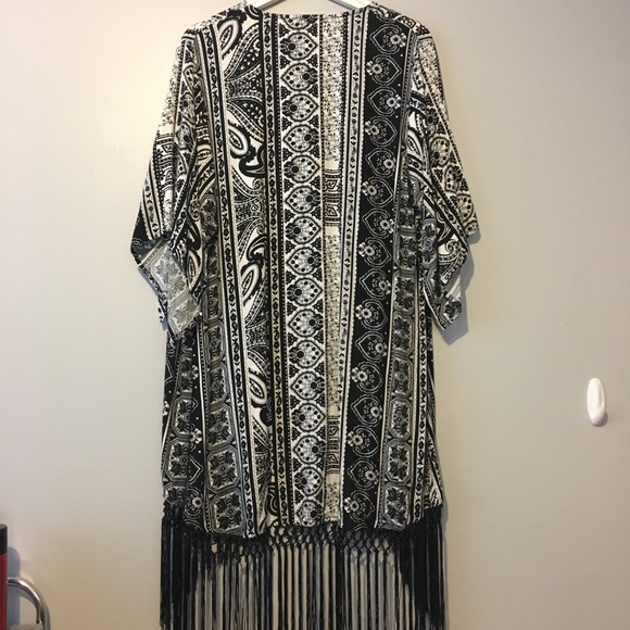 Fringed Kimono - Picture 6 of 6